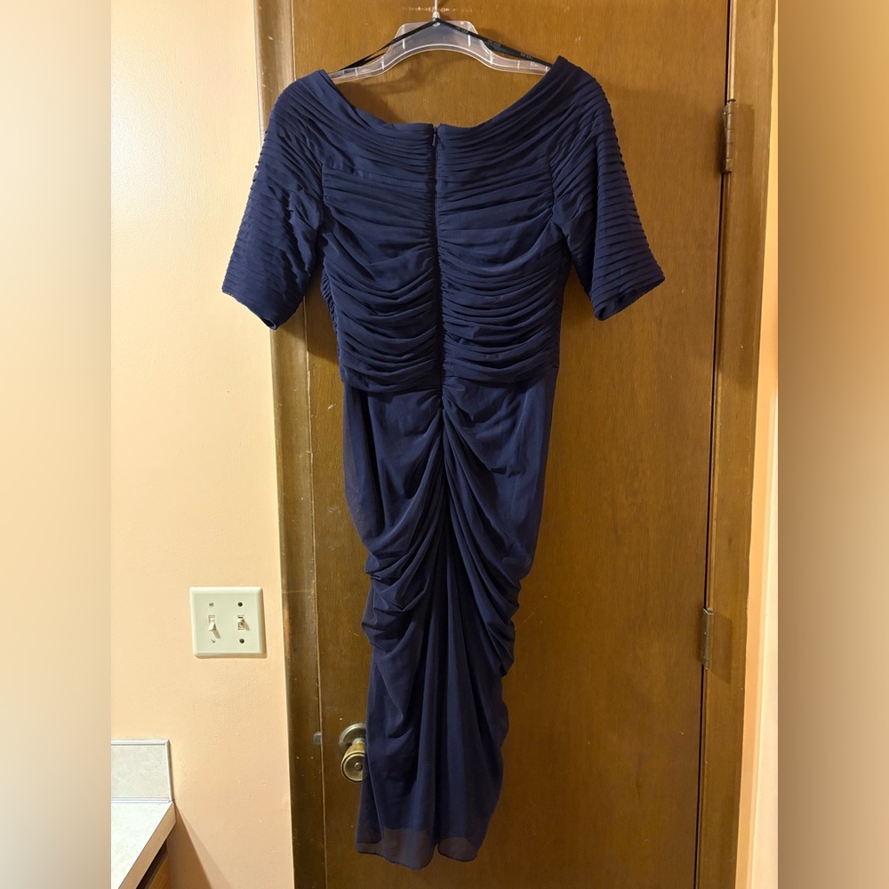 LAST CHANCE | Tadashi Shoji Navy Ruched Midi Dress - Picture 4 of 7
